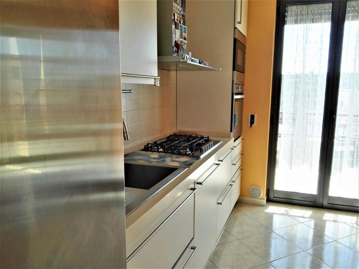 La Bomboniera Apartment Bari Bagian luar foto
