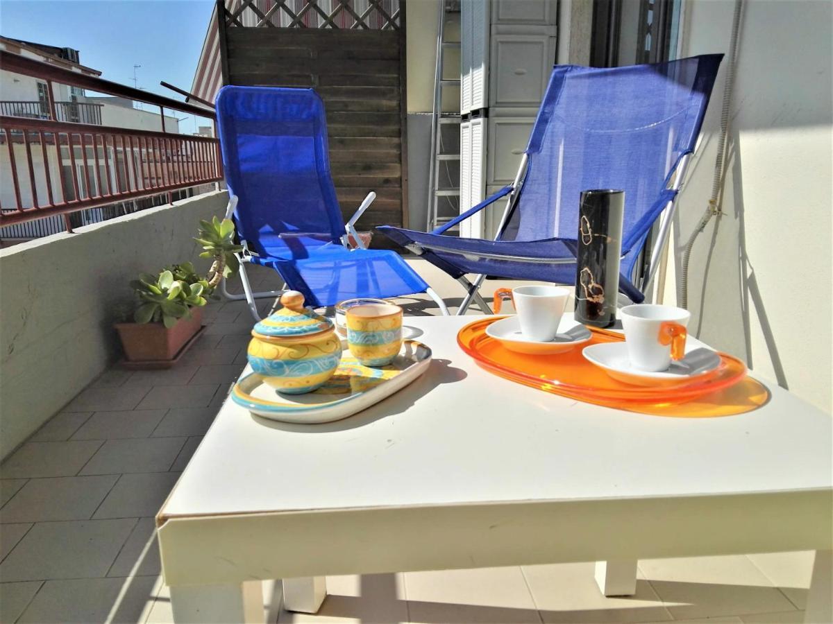 La Bomboniera Apartment Bari Bagian luar foto