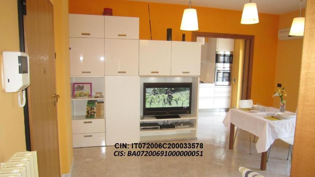 La Bomboniera Apartment Bari Bagian luar foto