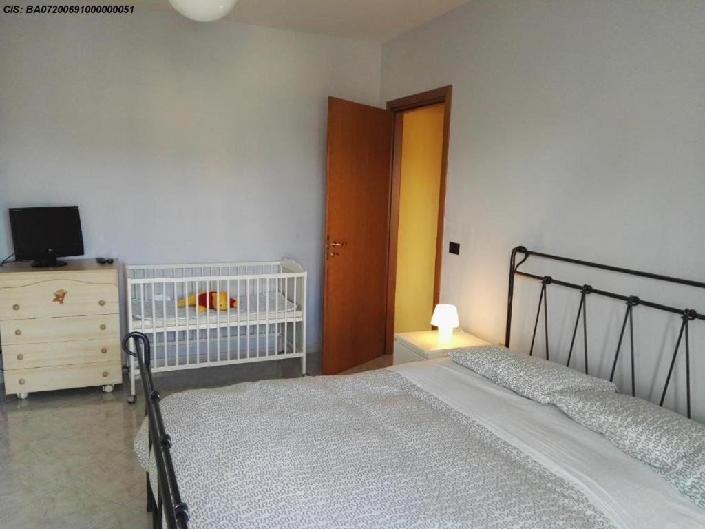 La Bomboniera Apartment Bari Bagian luar foto
